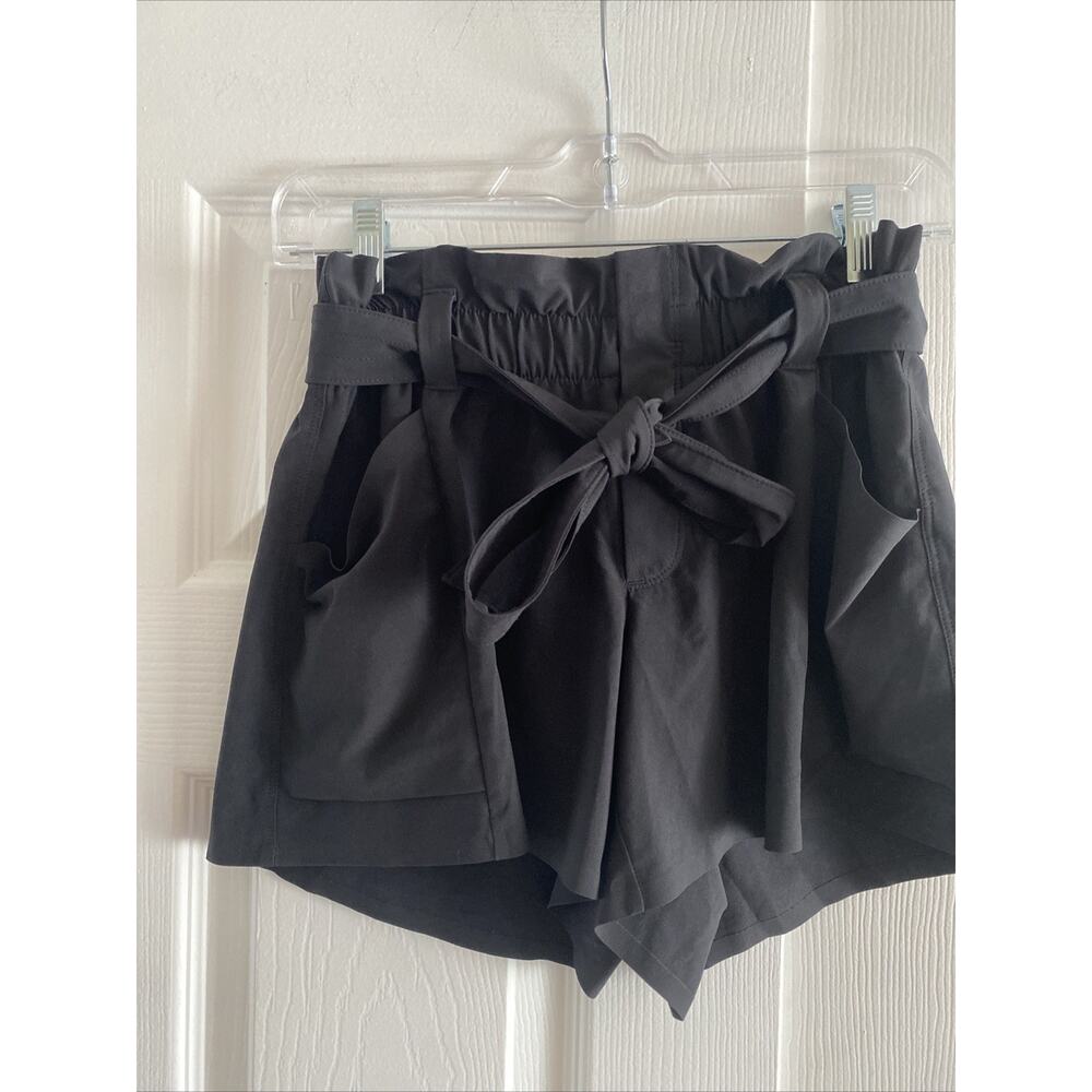ATHLETA Skyline Short II Belted High Rise Black Paper Bag Stretch Women's Size 0 - Picture 2 of 4